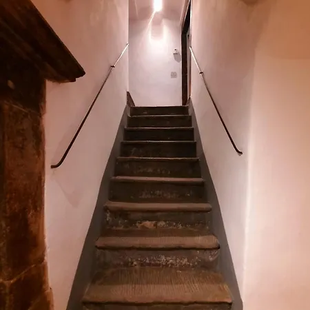 Nini - Casa Torre Nel Borgo Apartment *