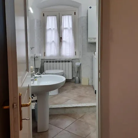 Apartment Nini - Casa Torre Nel Borgo Pontremoli
