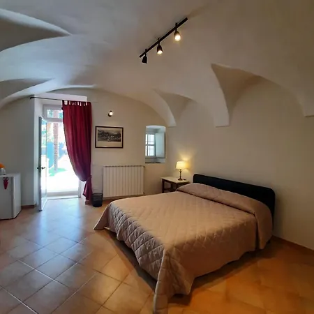 Apartment Nini - Casa Torre Nel Borgo *